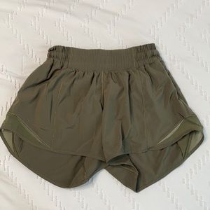 Lululemon hotty hot shorts